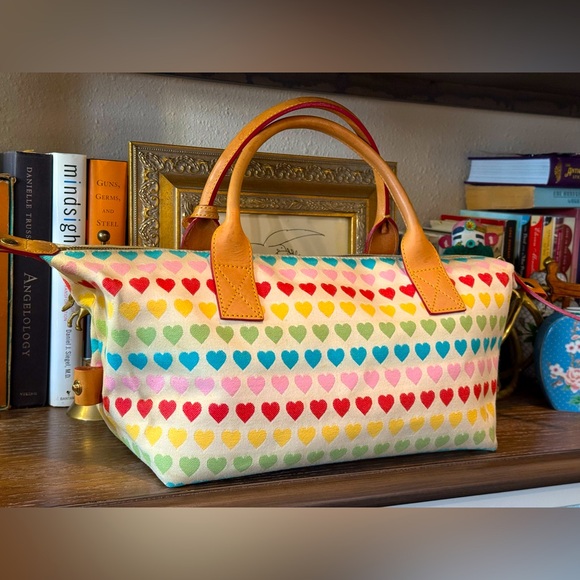 Dooney & Burke Y2K rainbow heart collection 100% cotton with weather shield - Picture 16 of 16